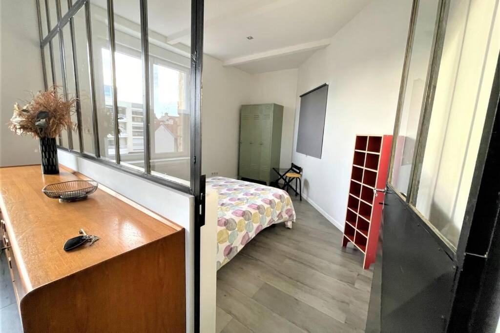 Superbe Loft 100m2 Proche Cathedrale Avec Parking Appartement