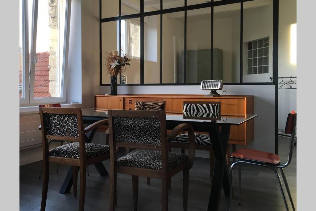 Appartement Superbe Loft 100m2 Proche Cathedrale Avec Parking *